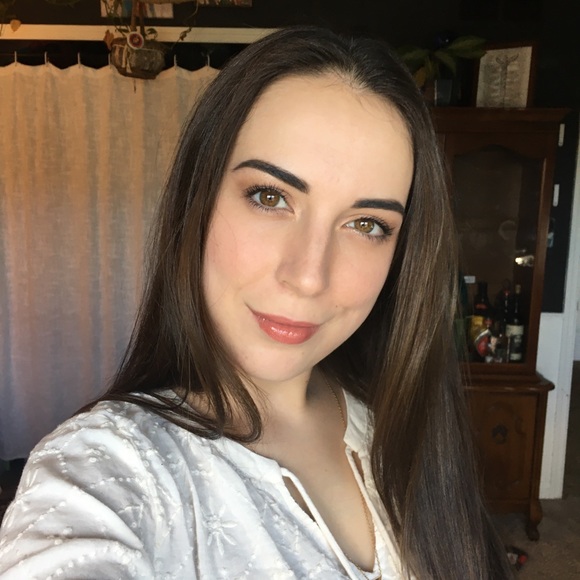 Meet your Posher, Jess - Picture 4 of 14